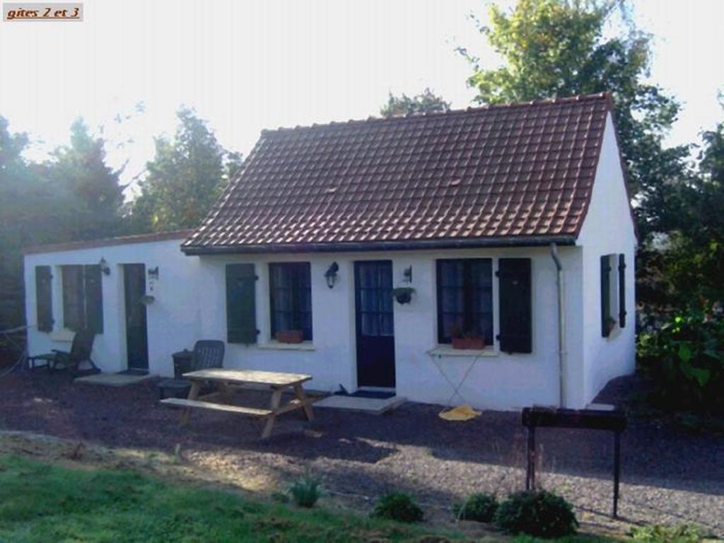 Gite Hotel Chambre D' Hotes Et Roulottes Et Du Ternois Saint-Pol-sur-Ternoise ห้อง รูปภาพ